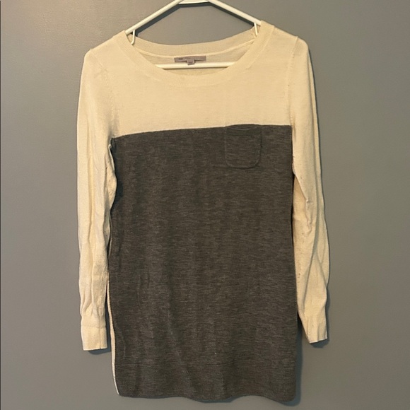GAP Sweaters - GAP Cream and Gray Crew Neck Sweater